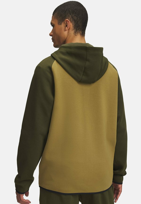 Under Armour UNSTOPPABLE FLEECE