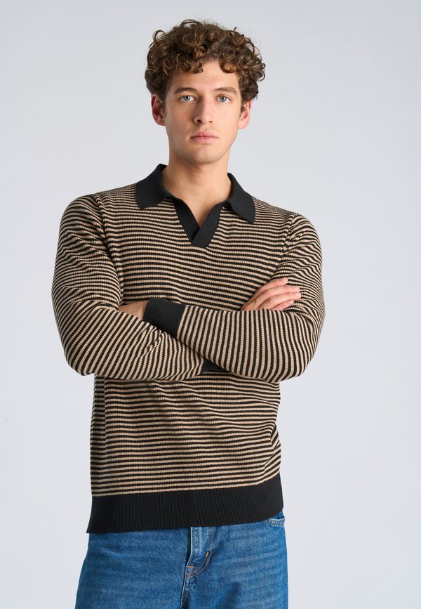 Lindbergh V-NECK