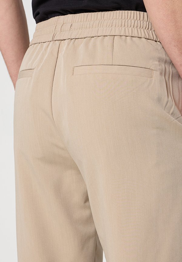 Lindbergh RELAXED FIT