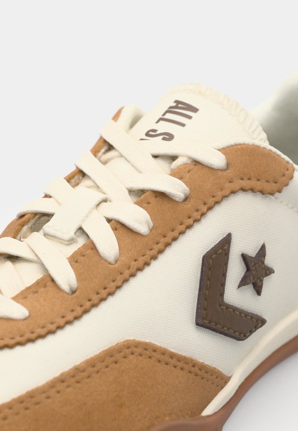 Converse RUN STAR TRAINER
