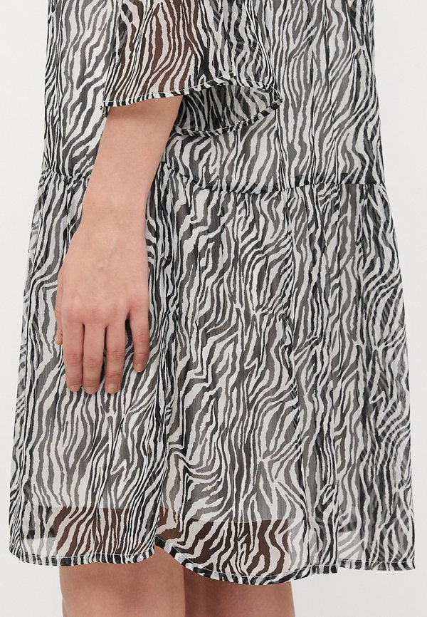 Vero Moda Tall VMSMILLA 3/4 SHORT DRESS
