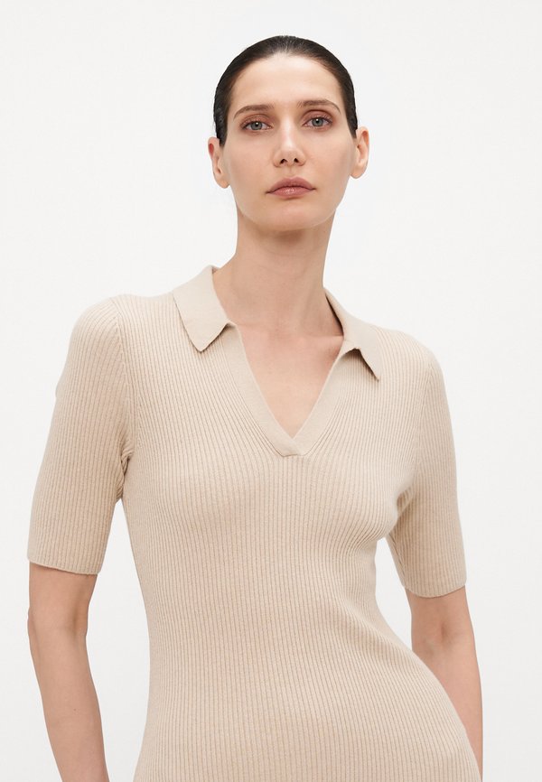 Gap Tall