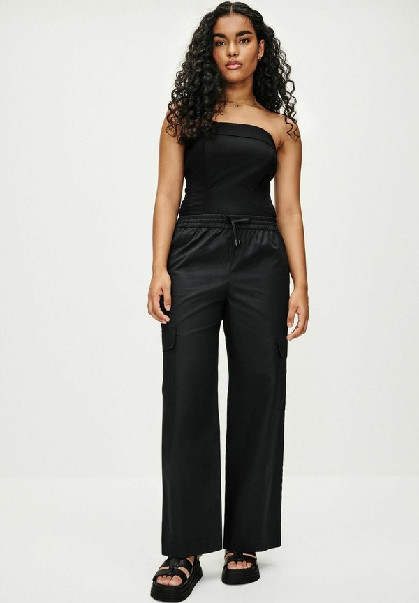 Next WIDE LEG