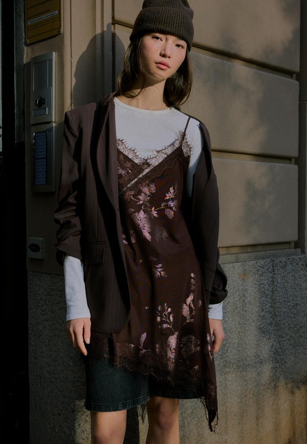 Bershka Day dress - mottled dark brown