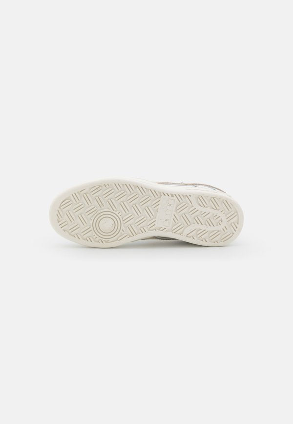 Diadora MAGIC BASKET DEMI