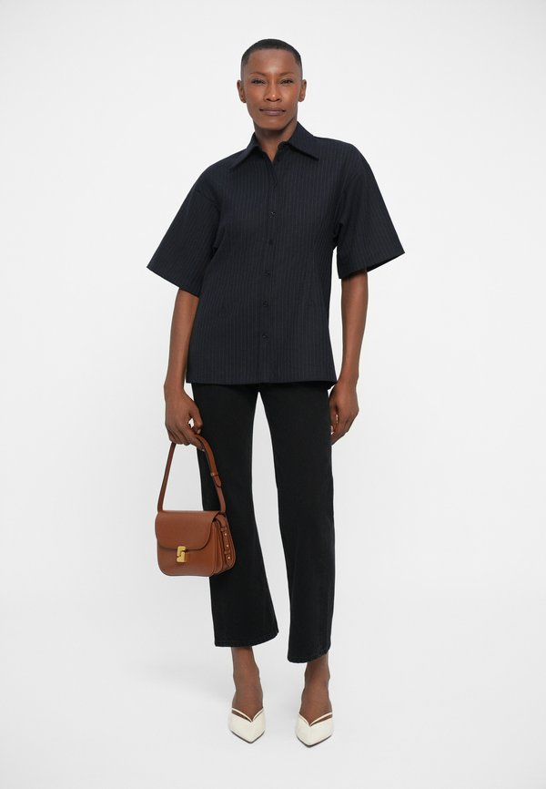 BITE Studios VERSE SHORT SLEEVE PINSTRIPED SHIRT