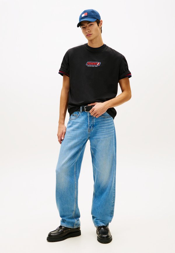 Tommy Jeans 90S LOGO EMBROIDERY JERSEY T-SHIRT