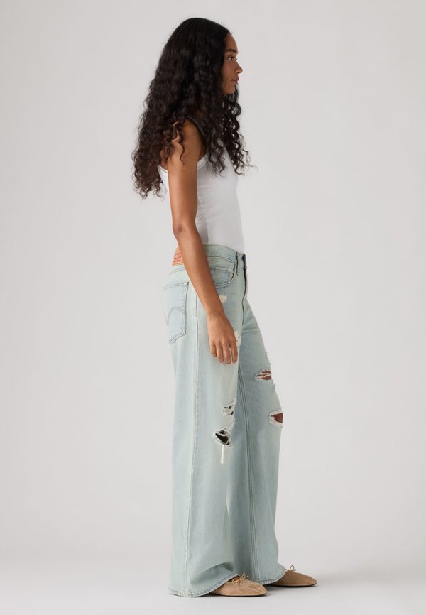Levi's® MIDDY LOOSE BOOT