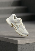 Nike Sportswear V5 RNR - Trainers - sail/parachute beige/light orewood brown/light iron ore