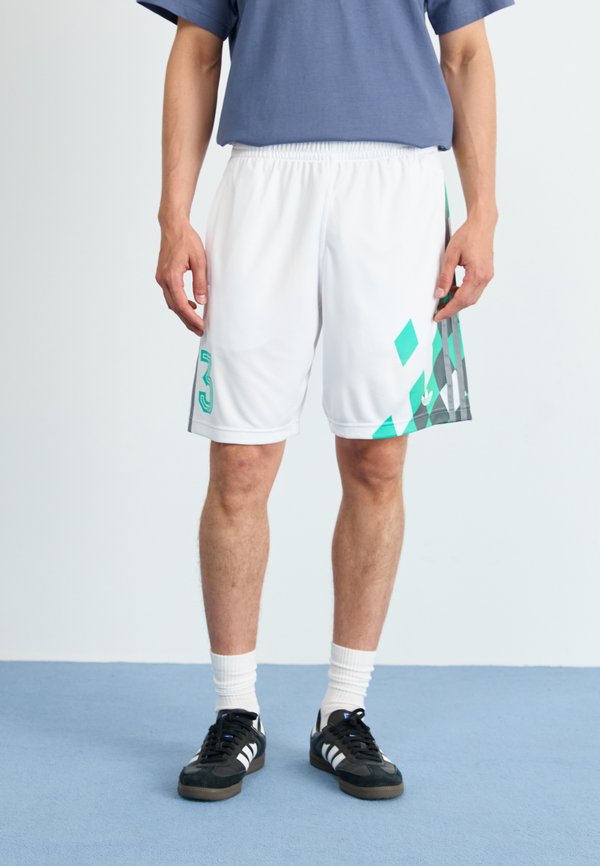adidas Originals NUWAVE SHORT - Shorts - white
