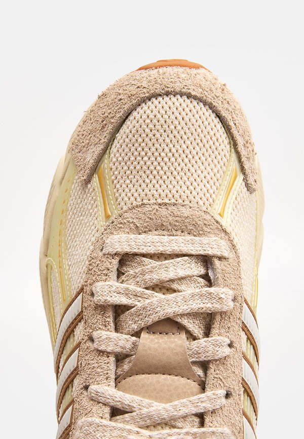 adidas Originals TECHNOCHAOS 2000