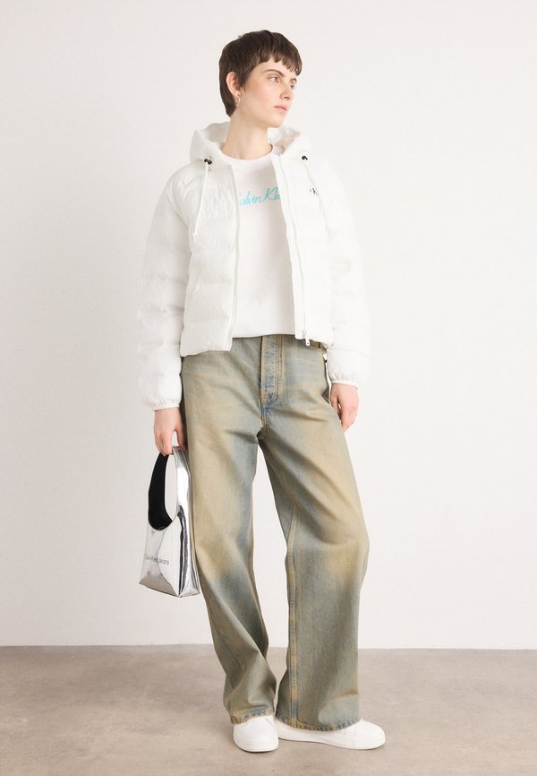 Calvin Klein Jeans LIGHTWEIGHT LOGO PUFFER