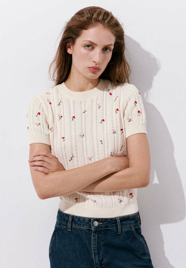 Mango ADULT - Print T-shirt - off-white, light red