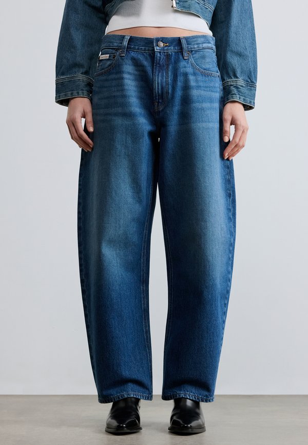 Calvin Klein Jeans RELAXED BARREL
