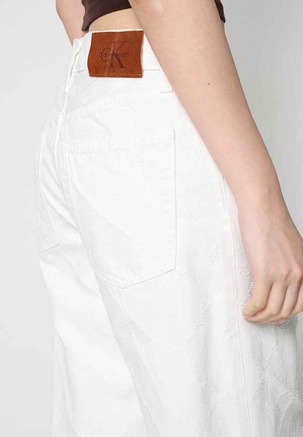 Calvin Klein Jeans