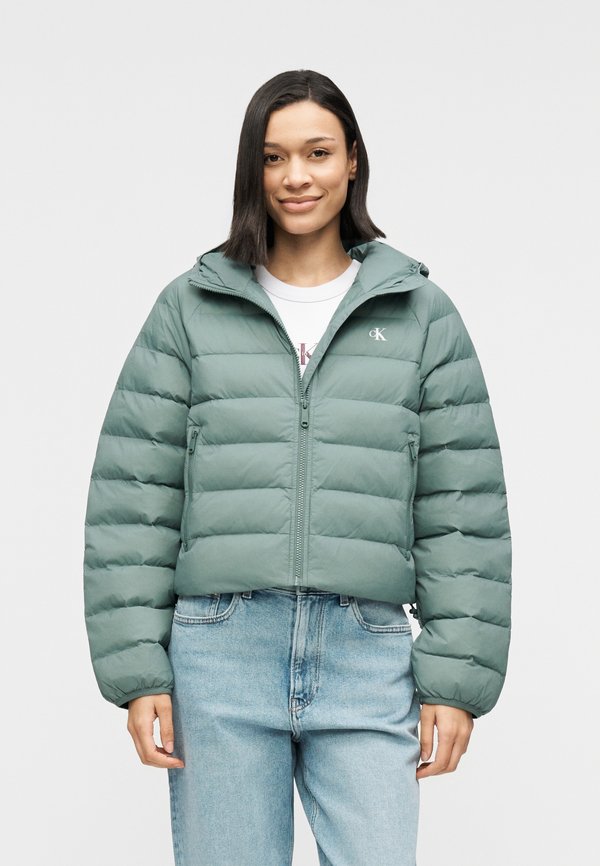 Calvin Klein Jeans LIGHTWEIGHT QUILTED JACKET PACKA