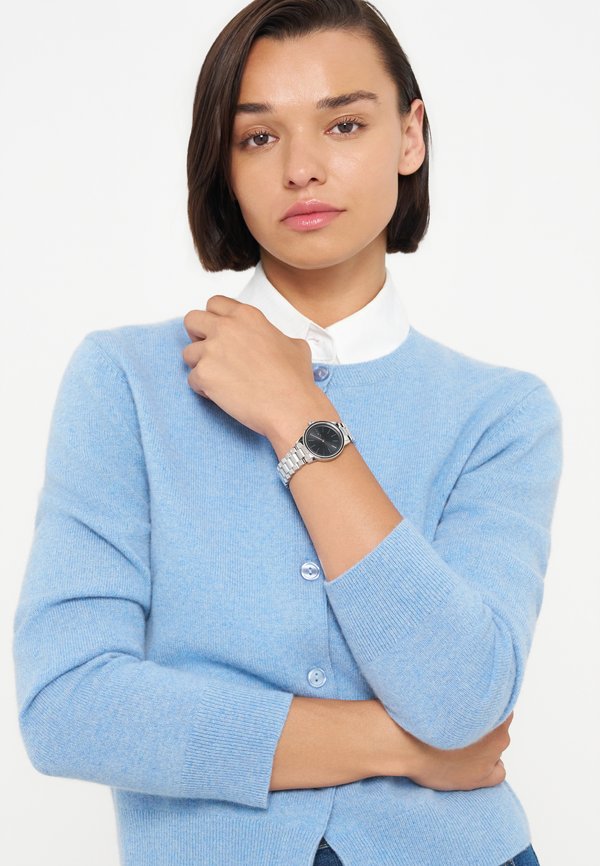 DKNY