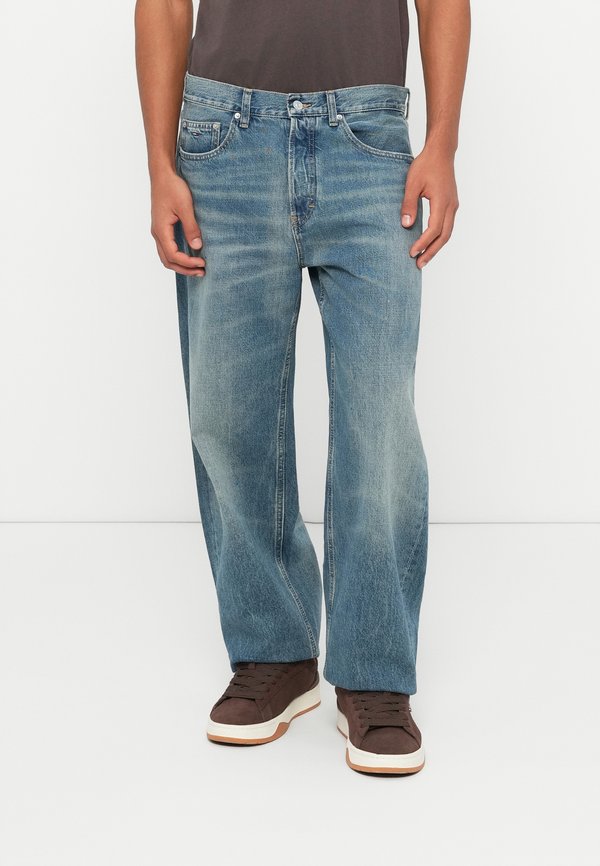 Tommy Jeans JAIMIE FADED RELAXED STRAIGHT LEG JEANS