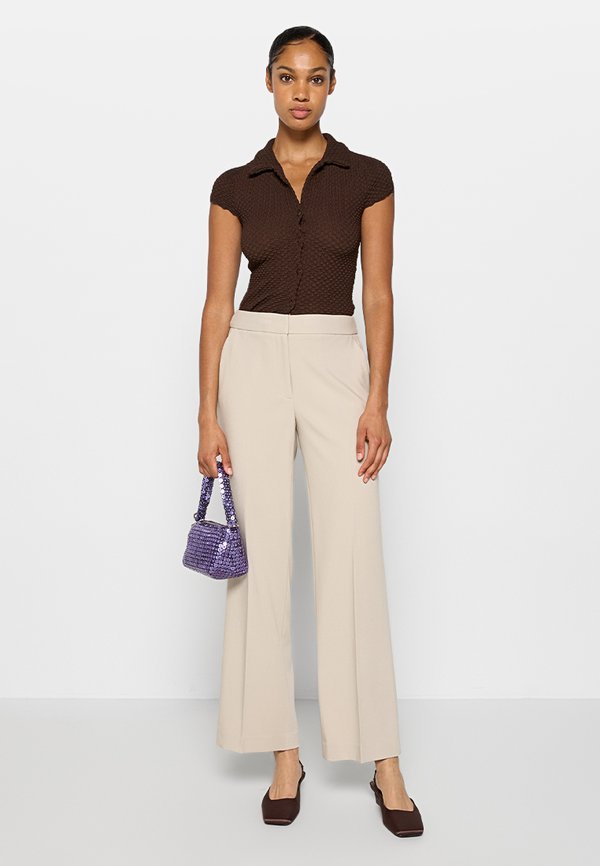DKNY