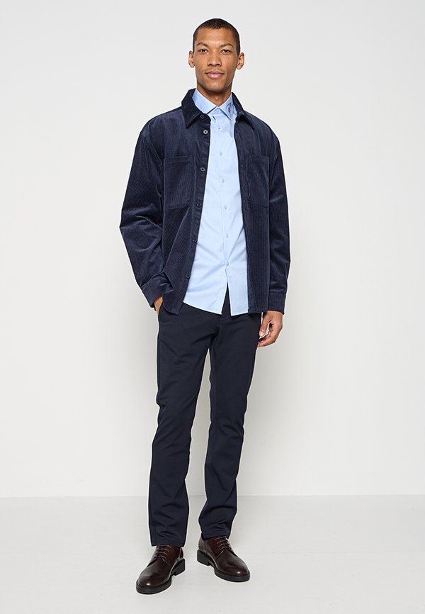 KARL LAGERFELD MODERN FIT