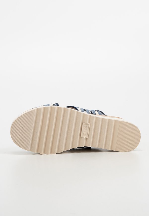 TOMS DIANA