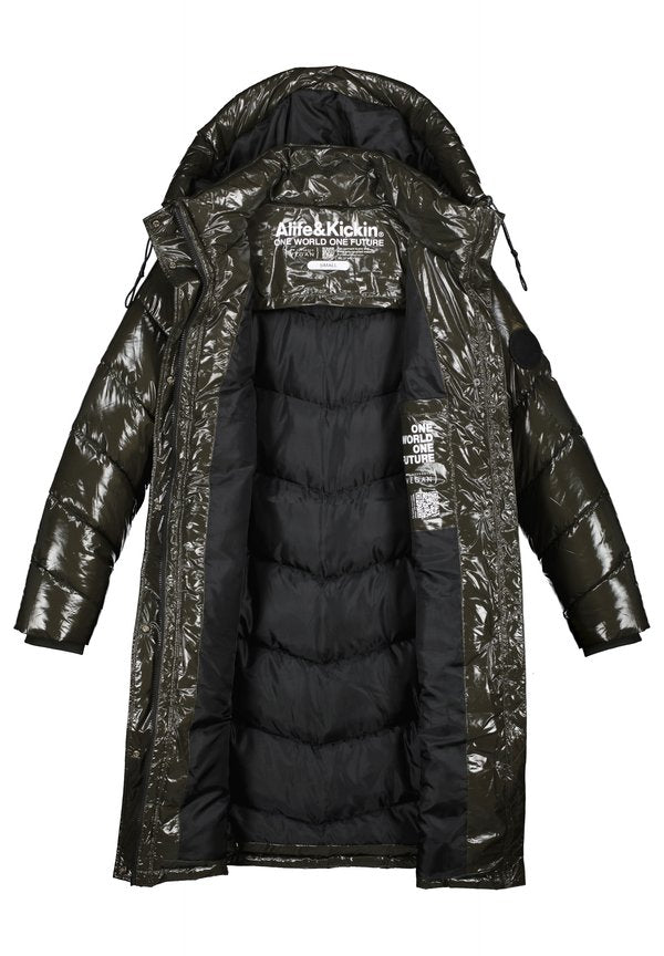 alife & kickin LOLANI