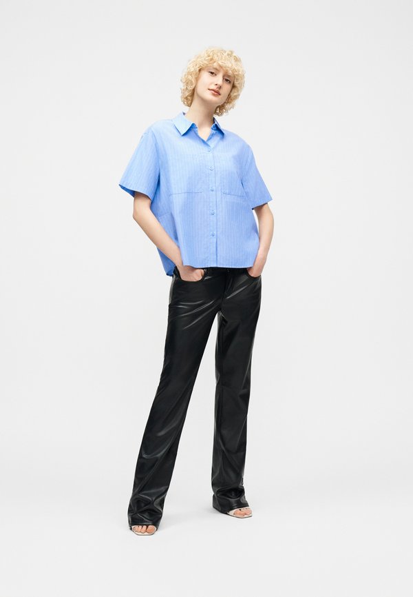 Pieces Short sleeved PCMELIA