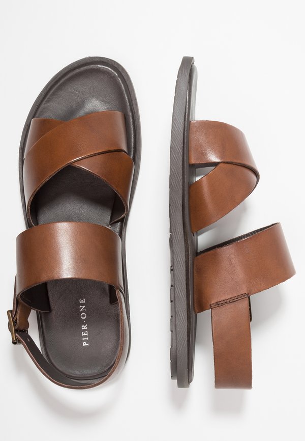 Pier One by Zalando