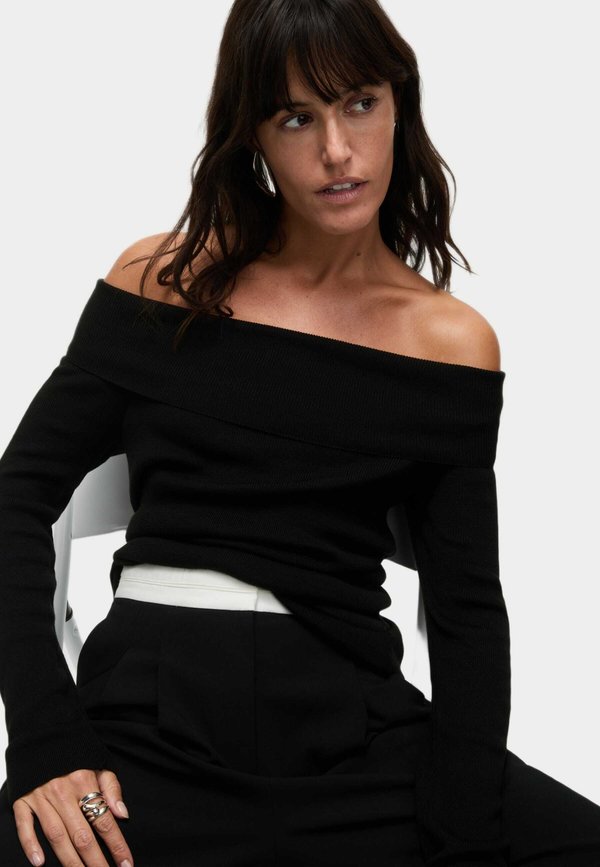 Marks & Spencer