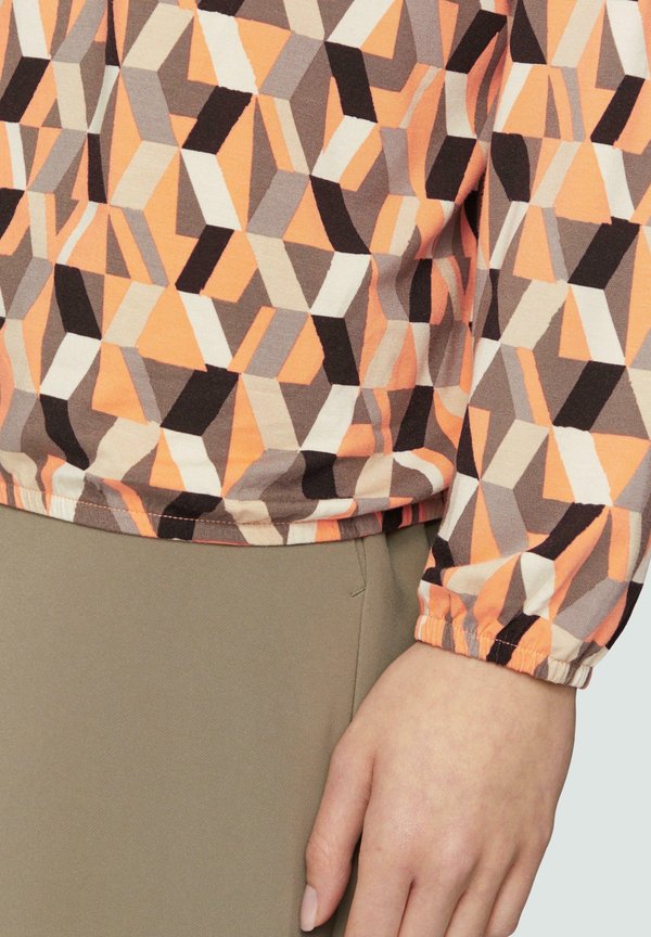s.Oliver MIT ALL-OVER