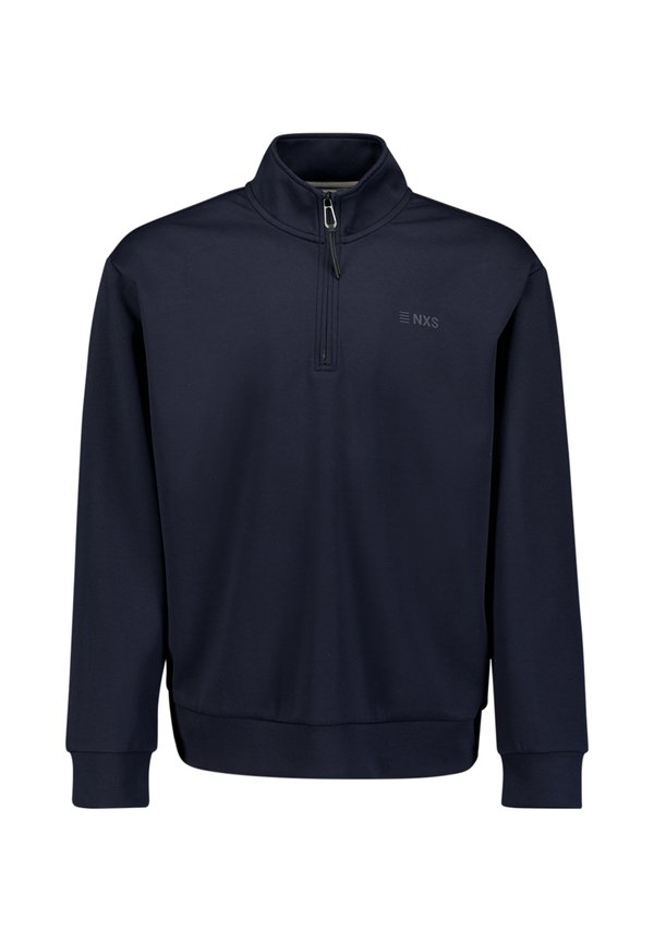 NO EXCESS HALF-ZIP