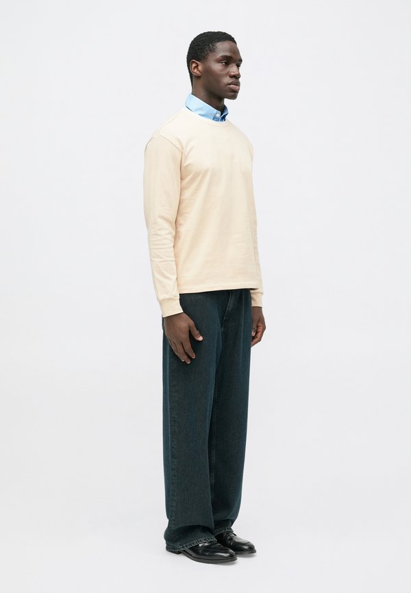 Essential Collective DROP SHOULDER LONG SLEEVE
