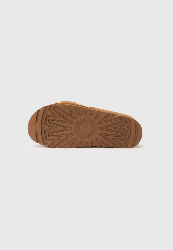 UGG GOLDENSTAR HI