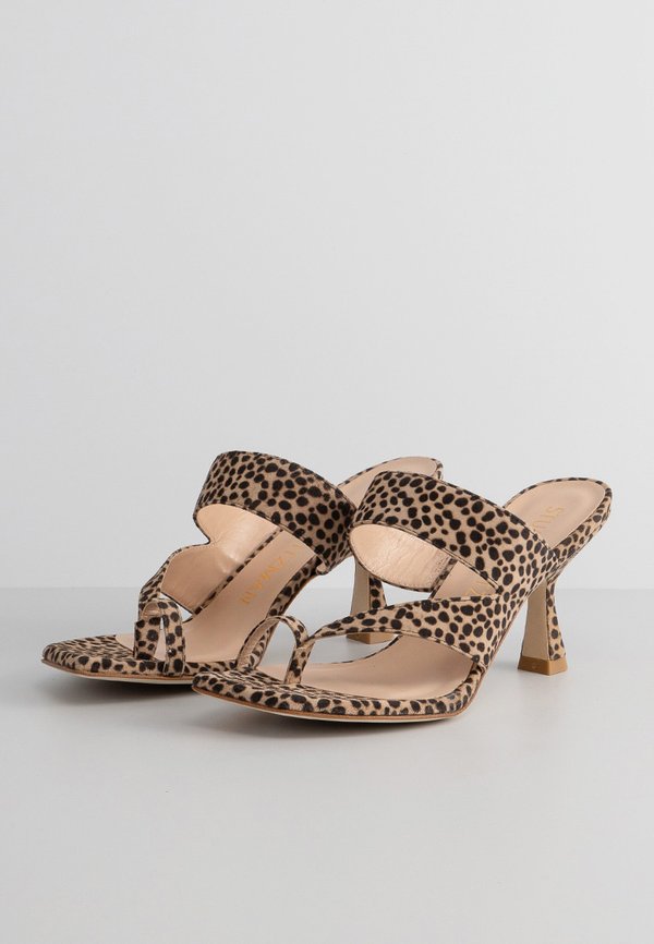 Stuart Weitzman LYLA