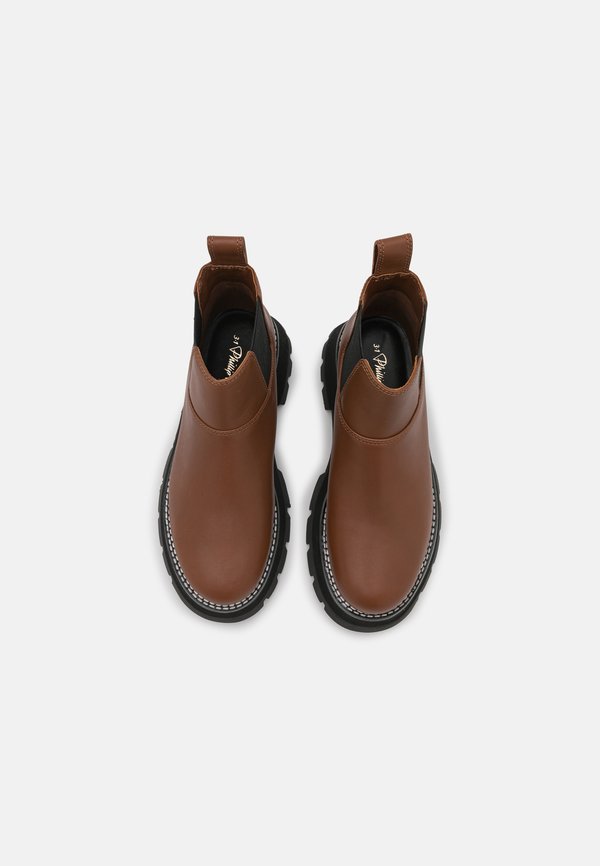 3.1 Phillip Lim KATE SHORT LUG SOLE COMBAT