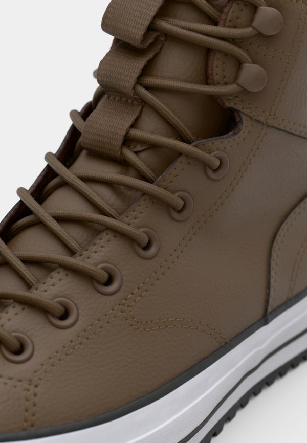 Converse CHUCK TAYLOR ALL STAR HIKER BOOT UNISEX