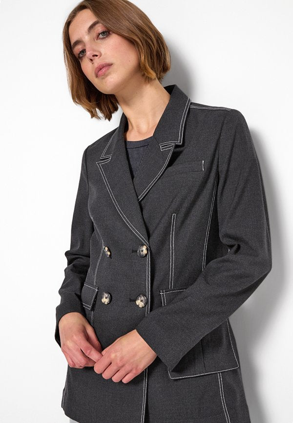 DKNY