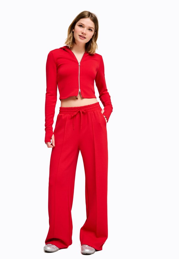 Bershka WIDE-LEG  - Tracksuit bottoms - red