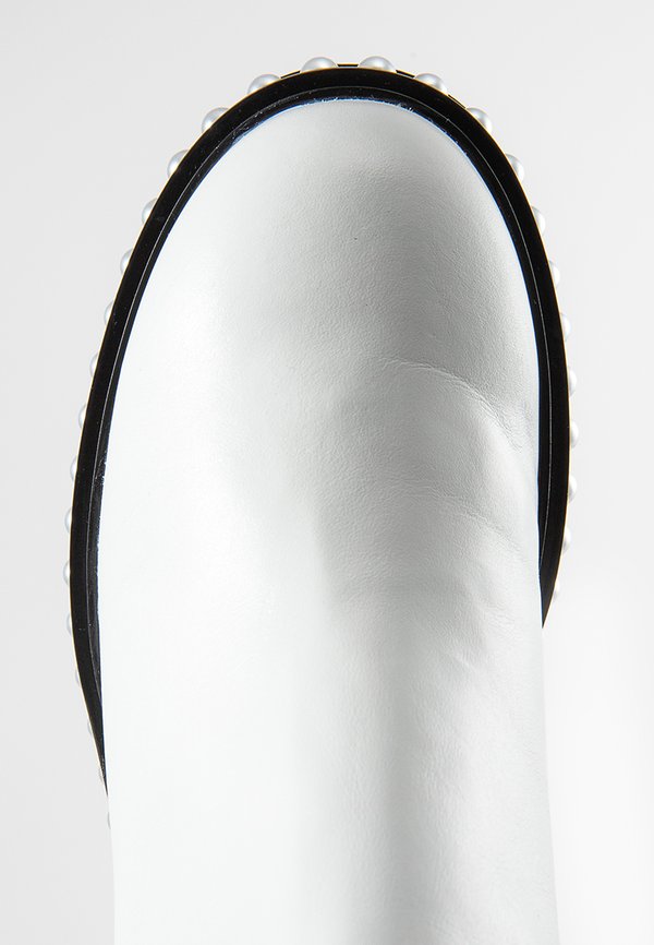 Stuart Weitzman SOHO
