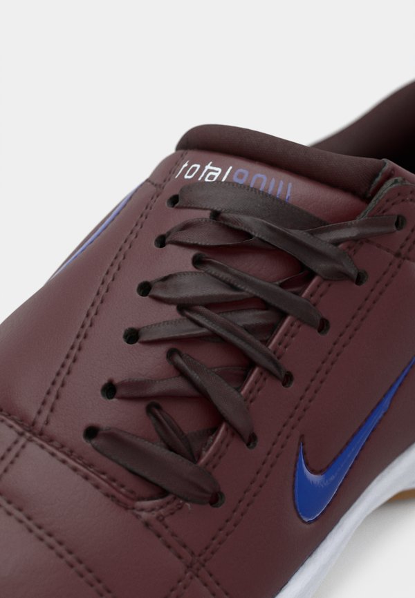 Nike Sportswear T90