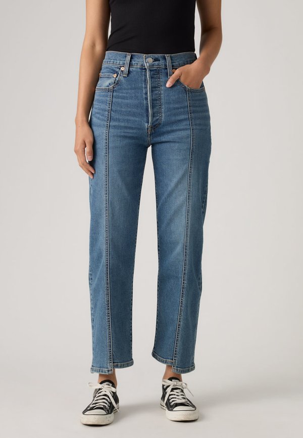 Levi's® RIBCAGE ANKLE SEAMED EDGE