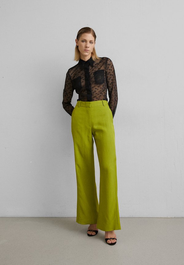 Victoria Beckham FITTED