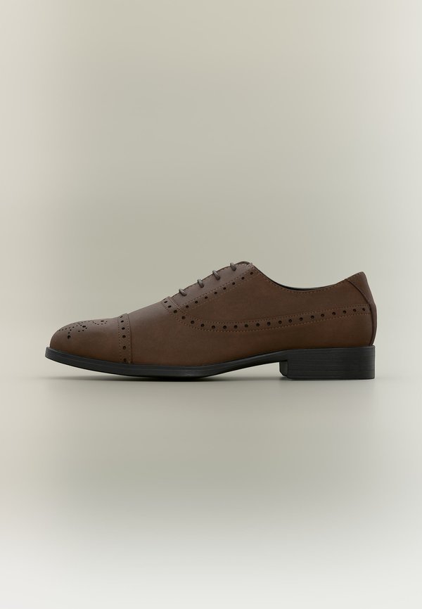 Pier One by Zalando