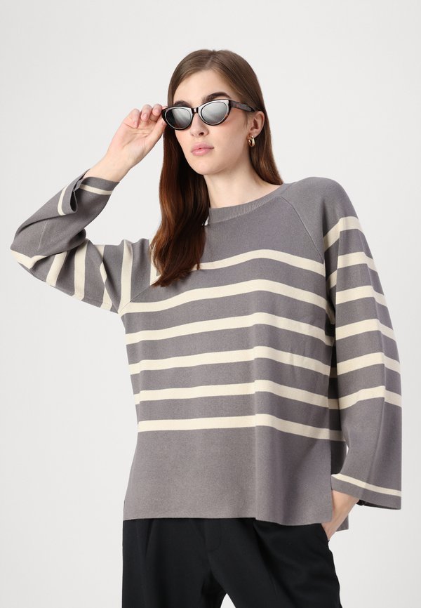 Noisy May NMFIFI O-NECK