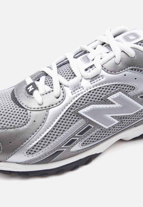 New Balance U204L UNISEX