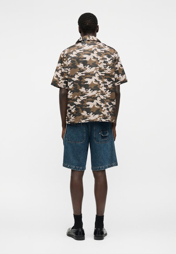 GCDS LABEL CHECKED CAMO SHIRT