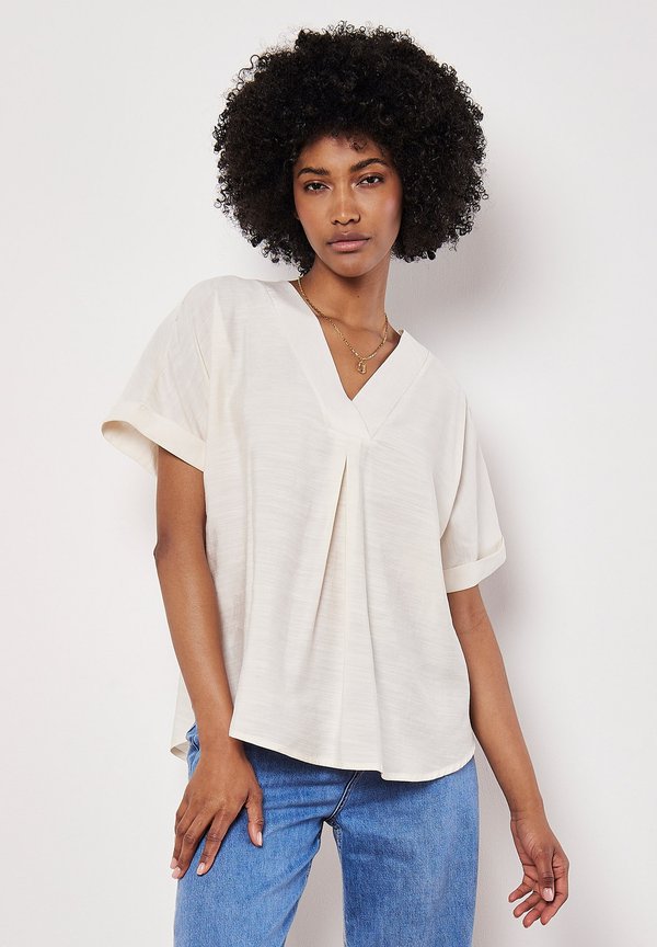 Apricot PLEAT DETAIL V-NECK
