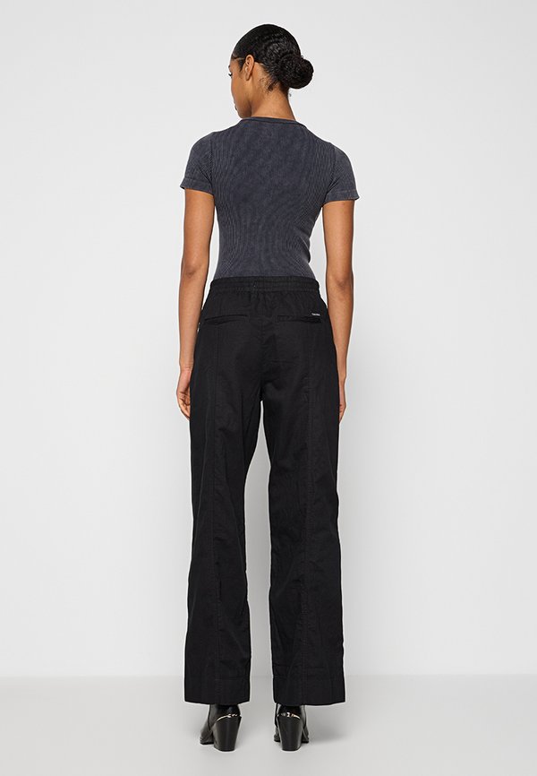 Calvin Klein Jeans