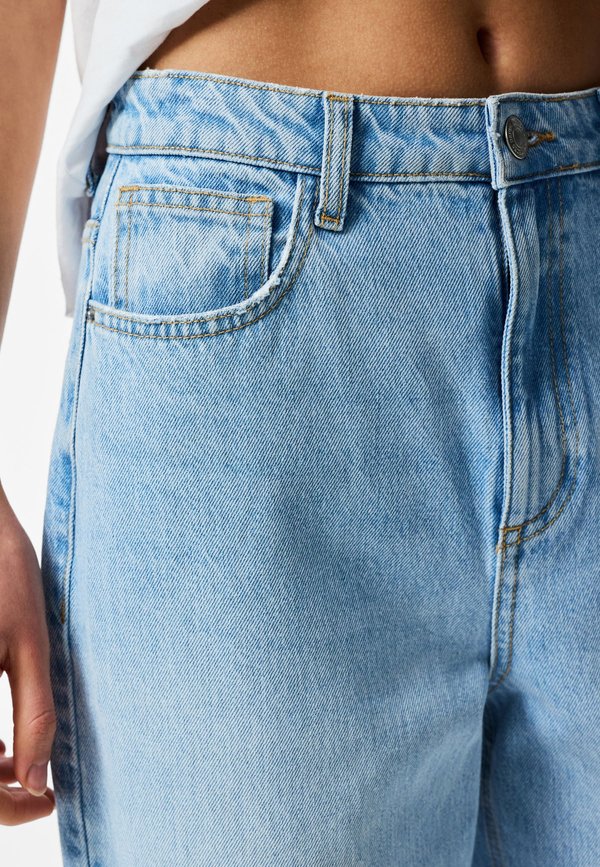 Pieces Straight fit PCKATE HW