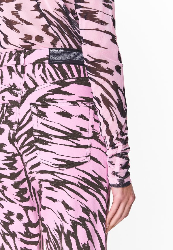 BIMBA Y LOLA STRAIGHT CROPPED - WING PRINT